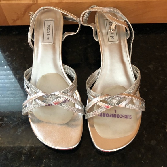 Women’s dress strapped sandals - Picture 3 of 6